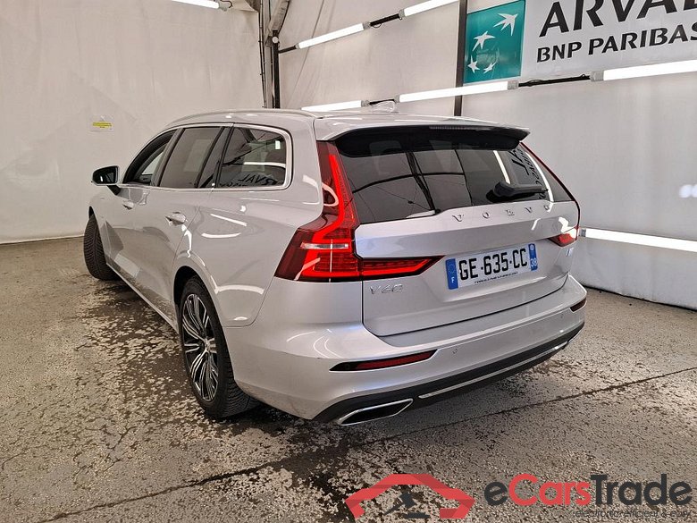 VOLVO V60 / 2018 / 5P / Break Recharge T6 340 GT8 Inscription Luxe #2