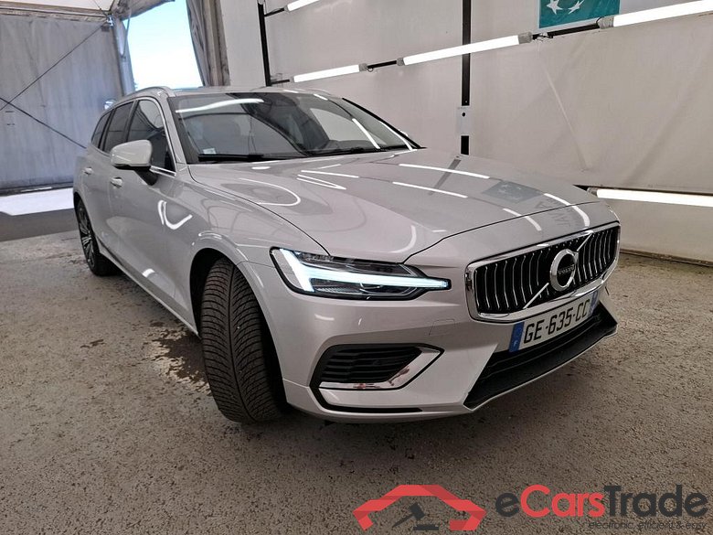 VOLVO V60 / 2018 / 5P / Break Recharge T6 340 GT8 Inscription Luxe #4