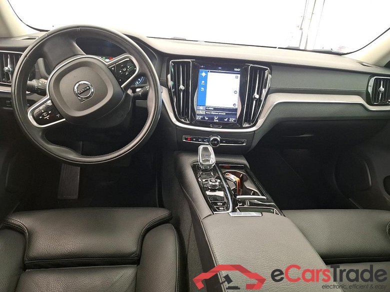 VOLVO V60 / 2018 / 5P / Break Recharge T6 340 GT8 Inscription Luxe #5