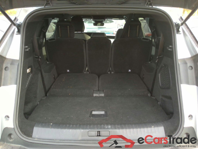 Peugeot 5008 Allure Hybrid 136 e-DCS6 #6