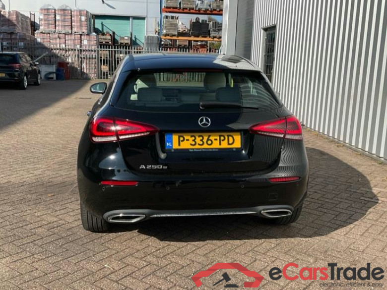 MERCEDES-BENZ A-KLASSE 250e phev business sol luxury limited 160kW 8g-dct aut #4