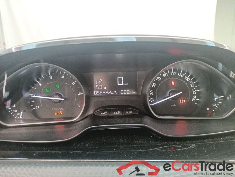Peugeot 2008 1.2 Puretech 61kW S&S Active 5d #6