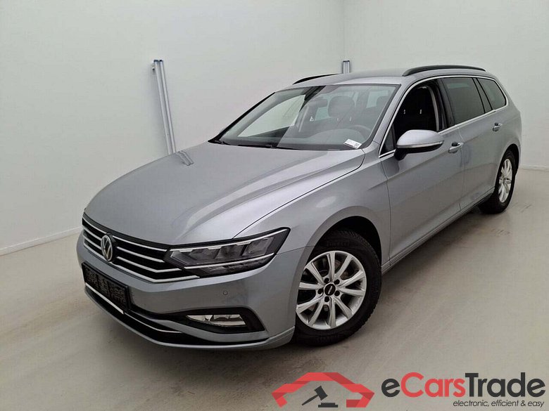 VOLKSWAGEN PASSAT VARIANT 1.5 TSI COMFORTLINE
