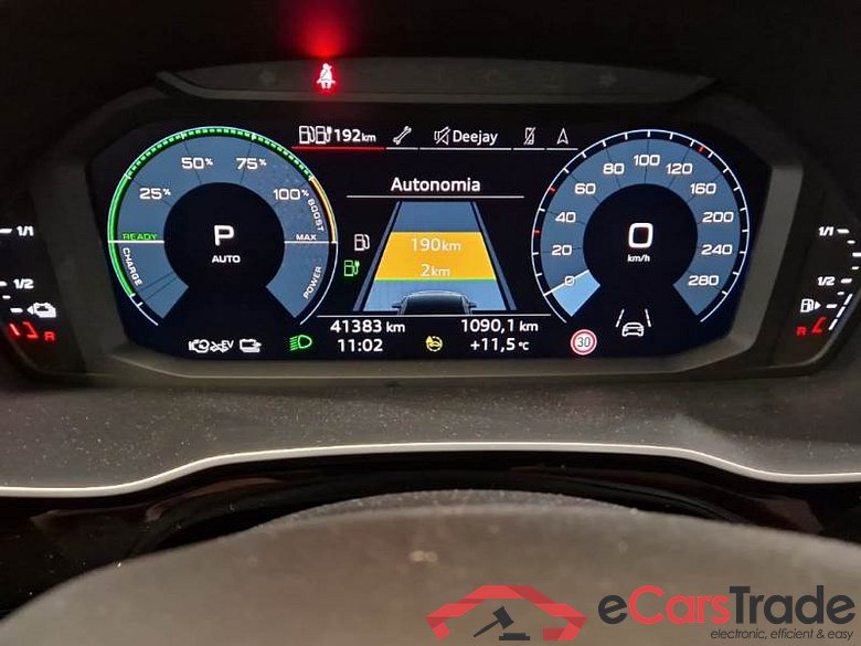 AUDI Q3 / 2018 / 5P / SUV 45 TFSI E S TRONIC BUSINESS #4