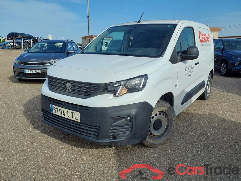 PEUGEOT Partner / 2018 / 4P / furgón derivado de turismo Premium Standard 600kg BlueHDi 73kW (AC) #1