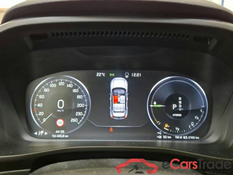 VOLVO XC40 / 2017 / 5P / SUV T5 PLUG-IN HYBRID AUTO RECHARGE INSCR. #4