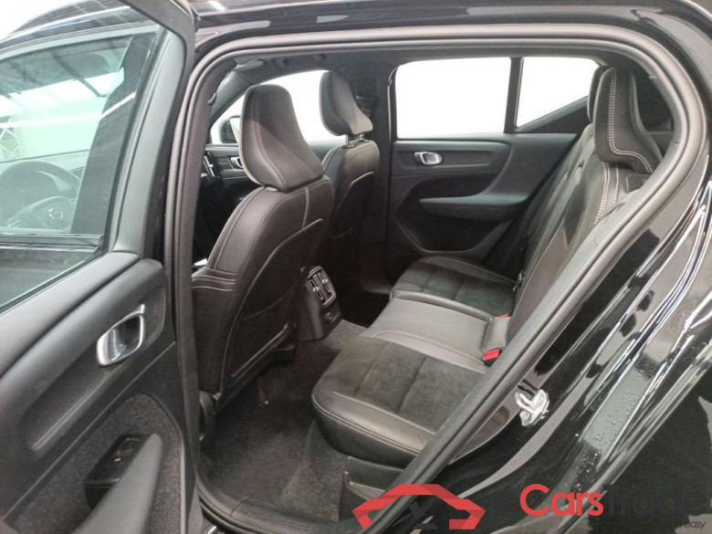 Volvo XC40 T5 Recharge Geartronic R-Design 5d #3
