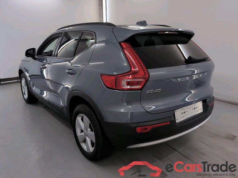 VOLVO XC40 2.0 B3 MHEV ESSENTIAL DCT #3