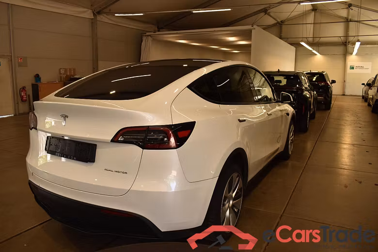 TESLA Model Y Long Range Dual Motor AWD 5d 378kW #2