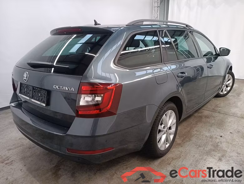 Skoda Octavia Combi 1.6 CRTDI GreenTec 85kW Ambition 5d #2