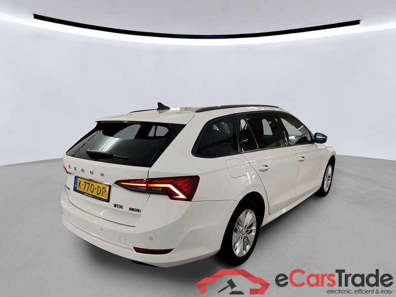 SKODA Octavia Combi 81 kW #6
