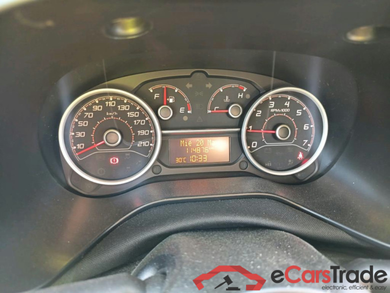 FIAT Doblò Cargo/2015/4P/furgón derivado de turismo Cargo SX 1.6 Mjet 66kW (90CV) (AC) #4