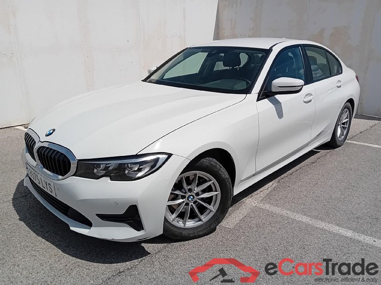 BMW Serie 3 / 2018 / 4P / sedán 318d Auto. #1