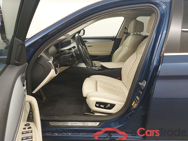 BMW 5 Reeks Touring 530e 200kW xDrive Auto 5d #3