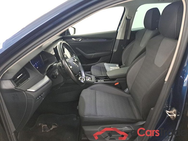 SKODA OCTAVIA COMBI 1.0 TSI MHEV 81KW DSG AMBITION #5