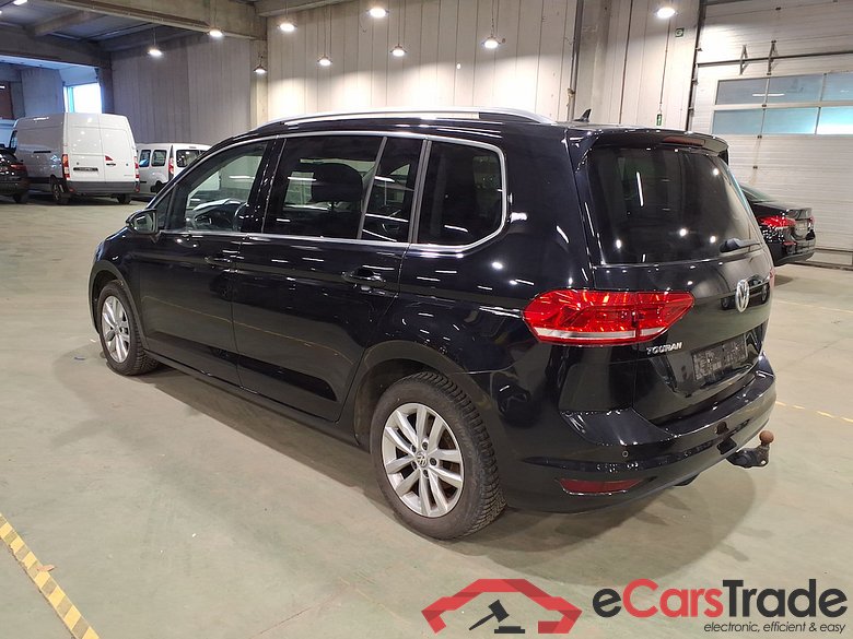 VOLKSWAGEN TOURAN DIESEL - 2015 1.6 TDi SCR Highline DSG (EU6.2) STOCK #2