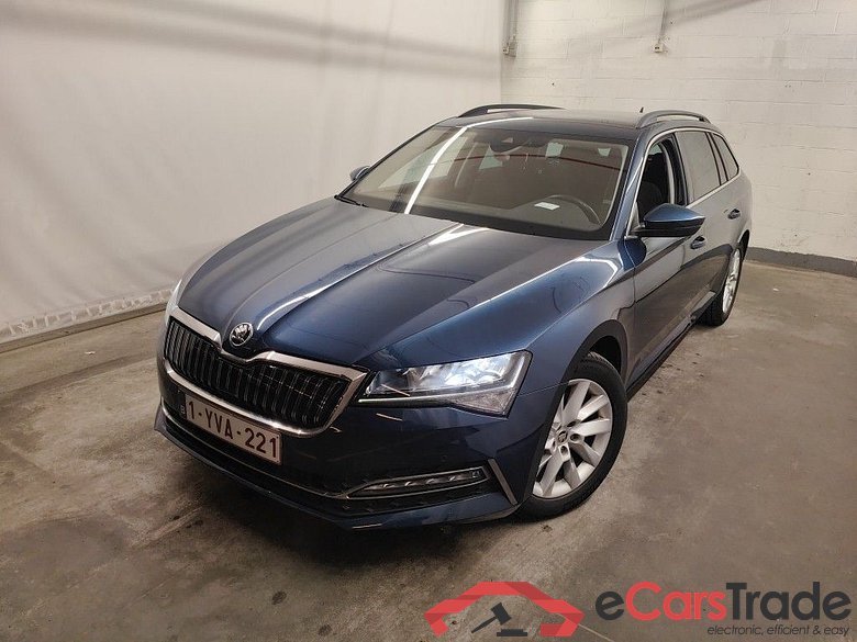 Skoda Superb Combi 1.4 TSI iV 160kW DSG6 Ambition 5d #1