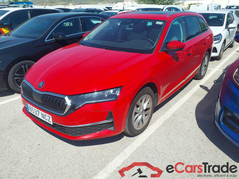 SKODA Octavia 2.0 TDI 110 kW (150CV) DSG 7 vel AutomÃ¡tico Combi Design(Pano-Roof + Winterpack) #1