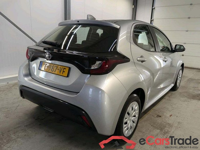 TOYOTA Yaris 1.5 VVT-i Active #2