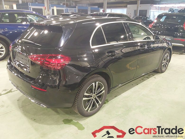 MERCEDES-BENZ A-CLASS 1.3 A 250 E LUXURY LINE DCT #4