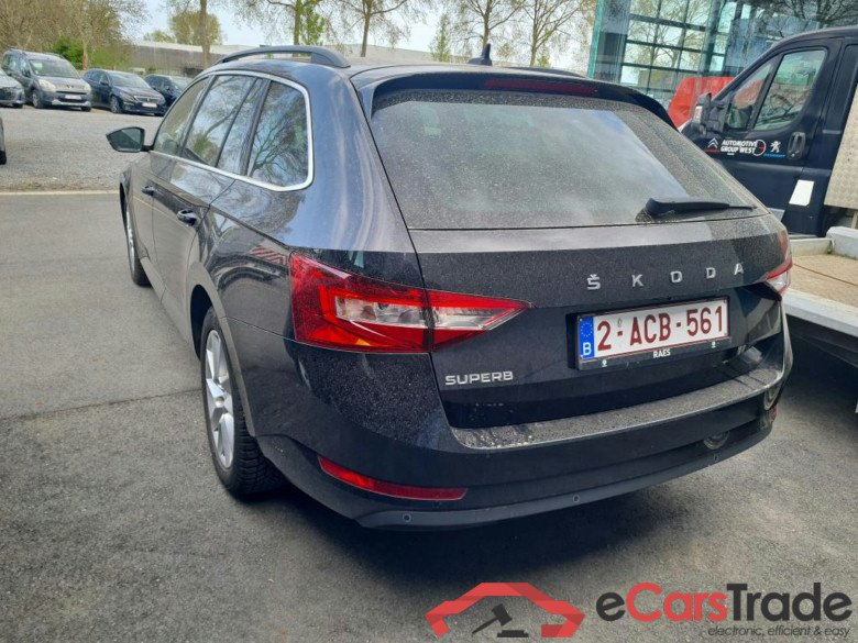 SKODA SUPERB COMBI DIESEL - 2019 2.0 CR TDi Ambition #3