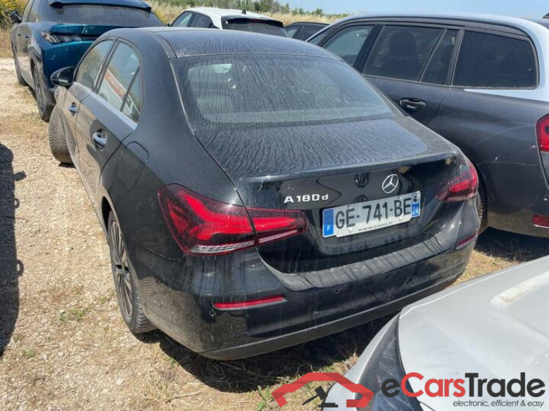 Mercedes A 180d Limo Aut. Pano LED-MultiBeam Widescreen Burmester Ambient Navi 1/2 Sport-Leather KeylessGo Camera Klima PDC ... #4
