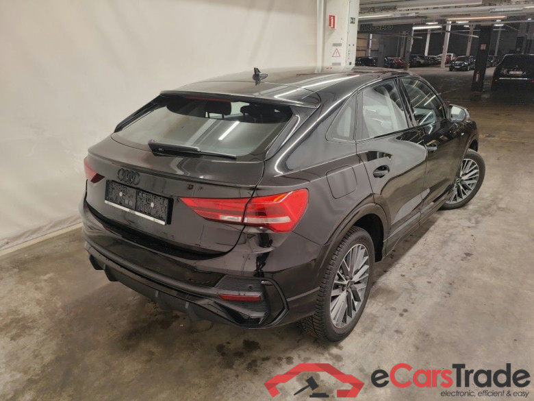 Audi Q3 Sportback 45 TFSI e S tronic S Line 5d #2