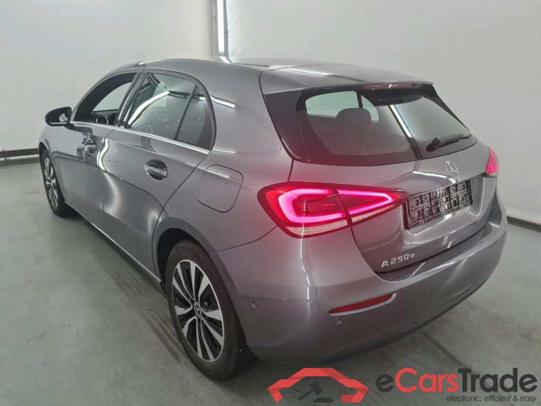 MERCEDES-BENZ A-CLASS 1.3 A 250 E DCT BUSINESS SOLUTION #3
