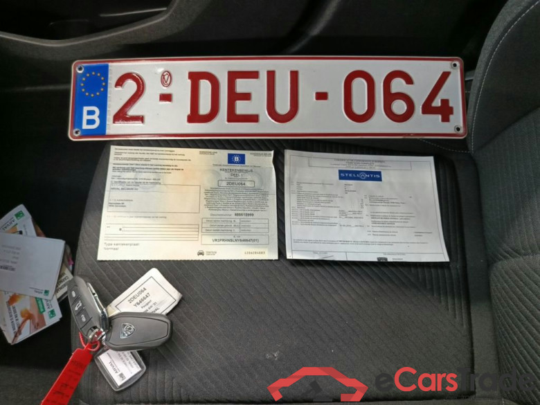 Peugeot 308 SW 1.2 PureTech 130 S&S Active Pack 5d #4