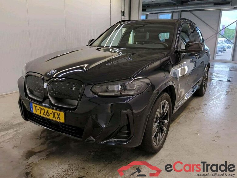 BMW iX3 Executive #1