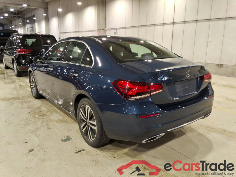 MERCEDES-BENZ A-CLASS LIMOUSINE 1.3 A 250 E BUSINESS SOLUTION DCT #2