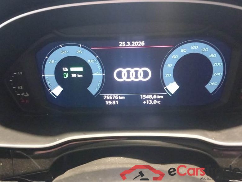 AUDI Q3 / 2018 / 5P / SUV 45 TFSI E S TRONIC BUSINESS #4