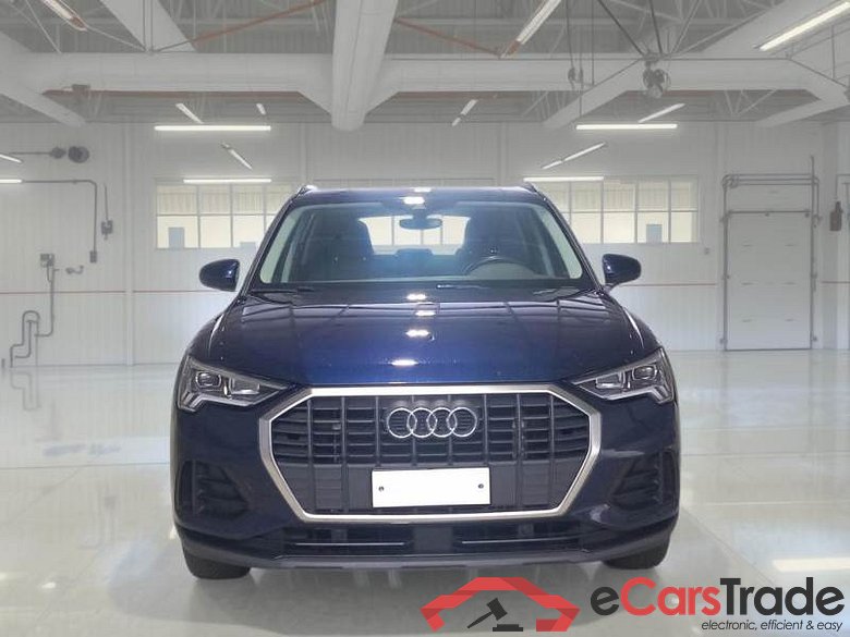 AUDI Q3 / 2018 / 5P / SUV 45 TFSI E S TRONIC BUSINESS #6