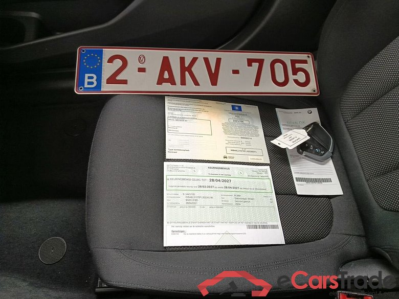 BMW 3 Reeks Touring 318dA (100 kW) 5d #4
