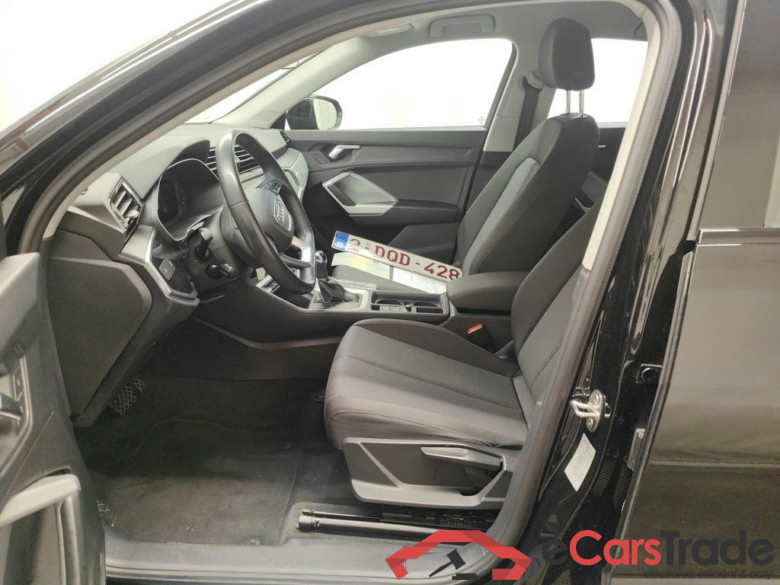 Audi Q3 Sportback 45 TFSI e S tronic S Line 5d #3