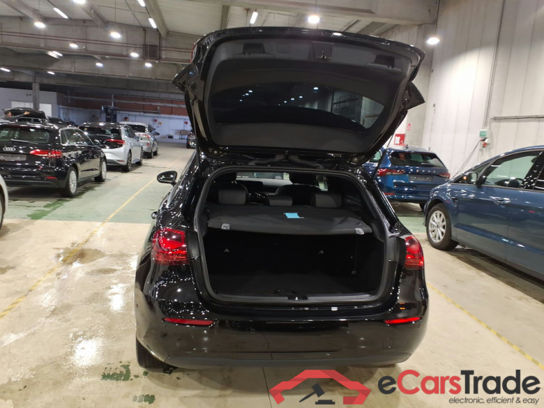 MERCEDES-BENZ A-CLASS 1.3 A 250 E BUSINESS LINE DCT #3