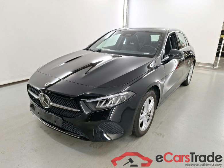 MERCEDES-BENZ A-CLASS 1.3 A 250 E PHEV LUXURY LINE DCT #1