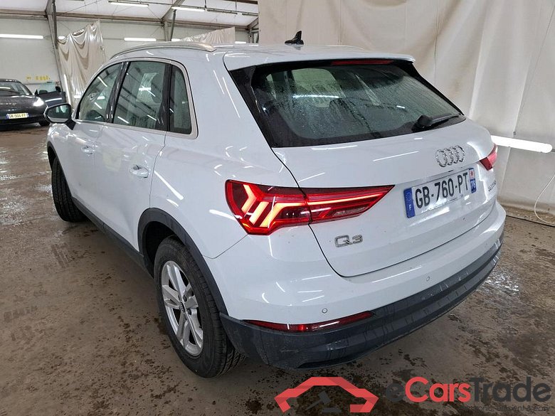 AUDI Q3 / 2018 / 5P / SUV 35 TFSI 150 MHEV S TRONIC BUSINESS LINE #2
