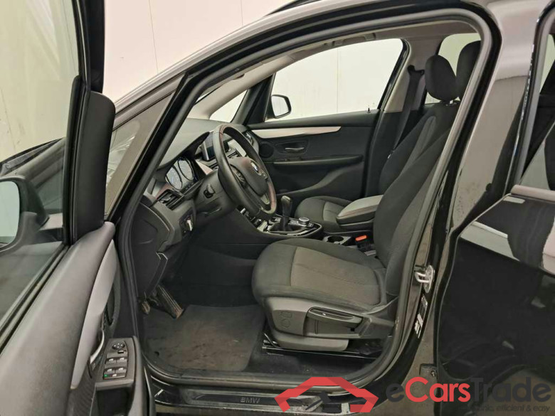 BMW 216d Active Tourer LED-Xenon Navi KeylessGo Klima PDC ... #5
