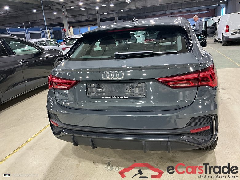 AUDI Q3 Sportback 1.4 45 TFSI E S TRONIC #4