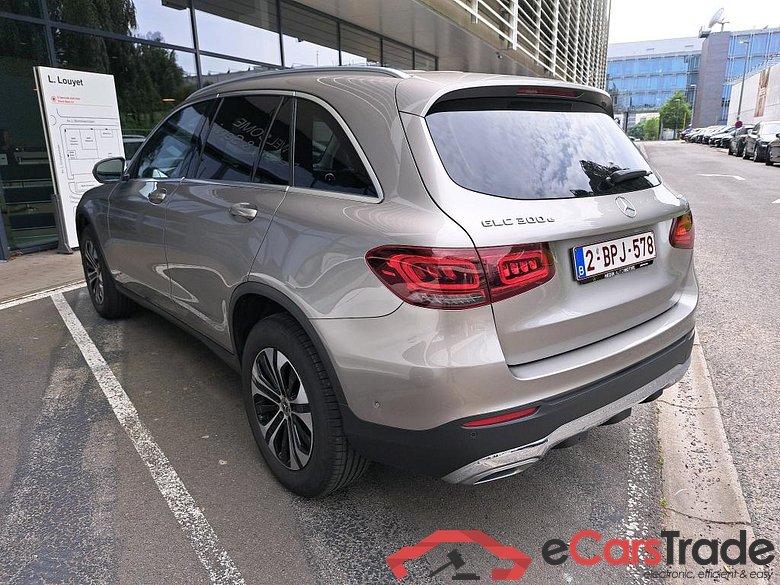 MERCEDES-BENZ GLC 2.0 GLC 300 E PHEV 4MATIC 4WD AUTO #3