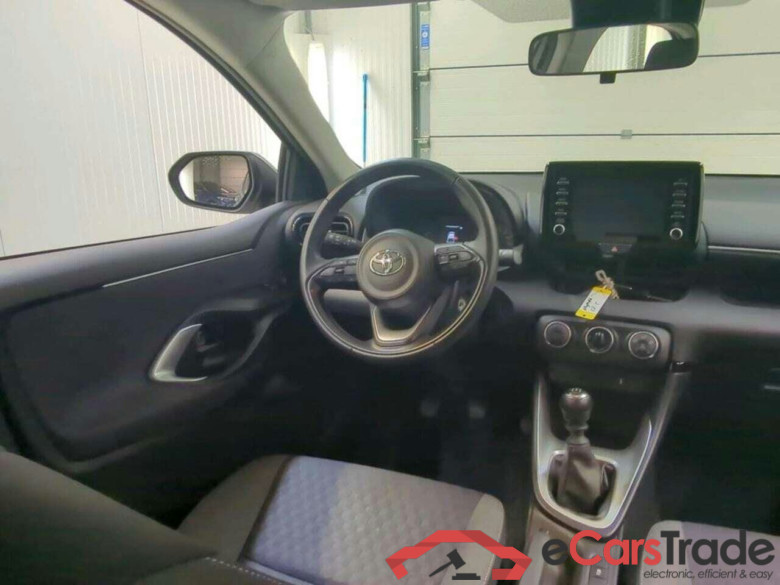 TOYOTA Yaris 1.5 VVT-i Active #3