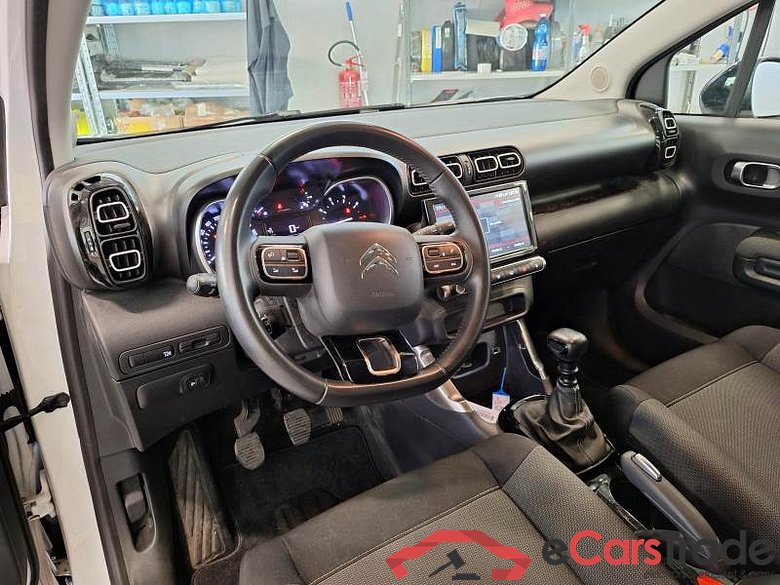 CITROEN C3 AIRCROSS / 2021 / 5P / SUV BLUEHDI 110 SeS SHINE #3