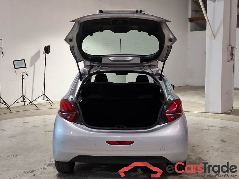 PEUGEOT 208 / 2015 / 5P / BERLINA ALLURE BLUEHDI 75CV #5