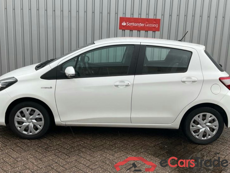TOYOTA YARIS 1.5vvti hybrid active 74kW cvt aut #2