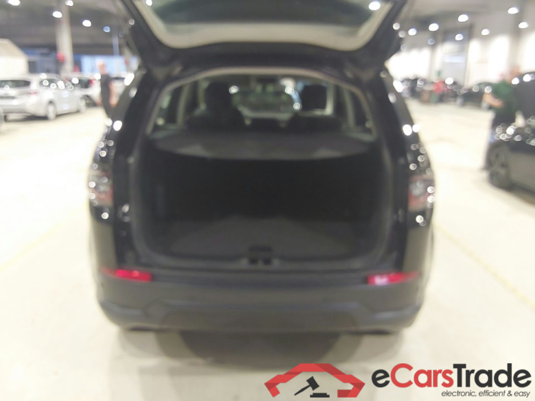LAND ROVER DISCOVERY SPORT 2.0 D165 #3