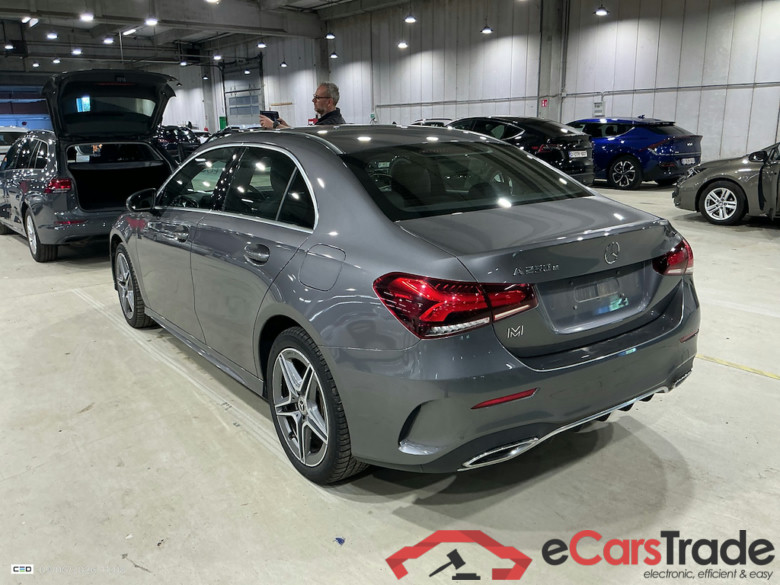 MERCEDES-BENZ A-Klasse 1.3 A 250 E DCT #3