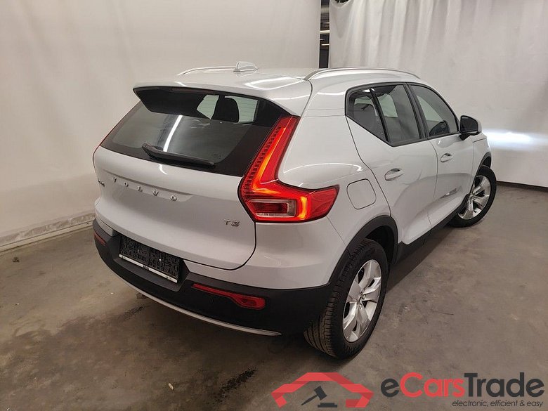 Volvo XC40 T3 Momentum Pro 5d #2