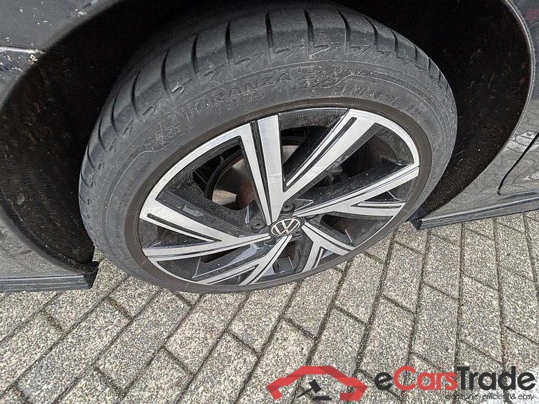 VOLKSWAGEN Golf VIII SW Golf SW 1.5 eTSI R-Line OPF DSG #5