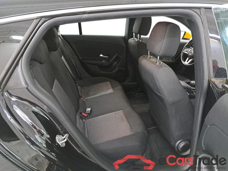 MERCEDES-BENZ CLA SHOOTING BRAKE 2.0 CLA 180 D BUSINESS SOLUTION DCT #5